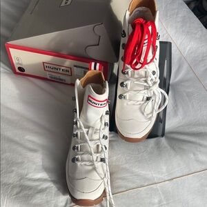Hunter White and Red Lace-Up water resistent Boots